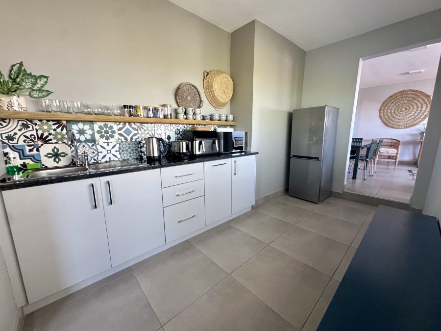 To Let 1 Bedroom Property for Rent in Burgundy Estate Western Cape
